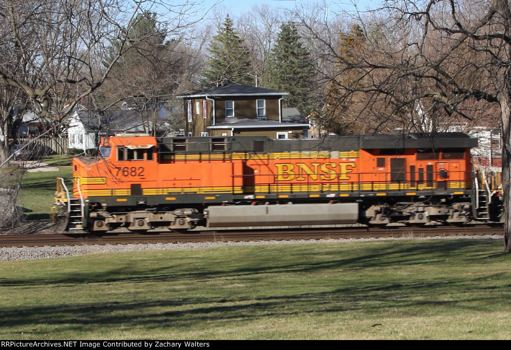 BNSF 7682